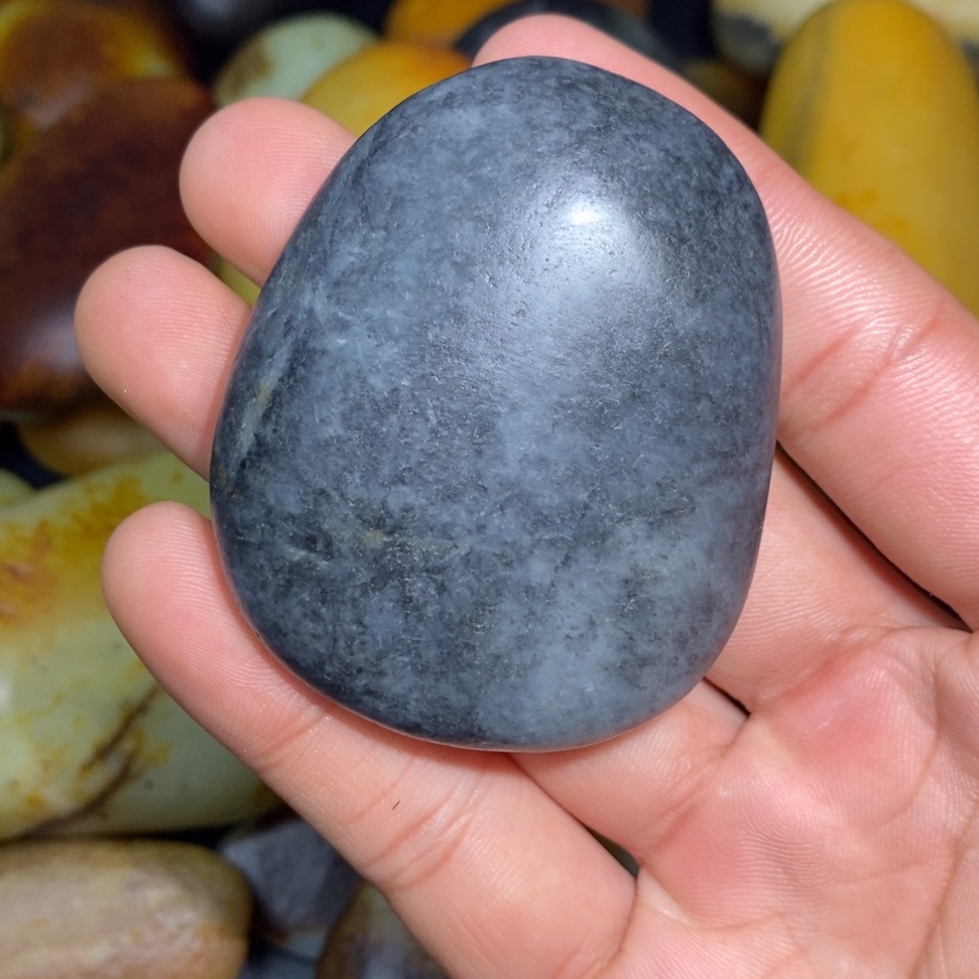 和田玉未镶嵌珠宝奇石