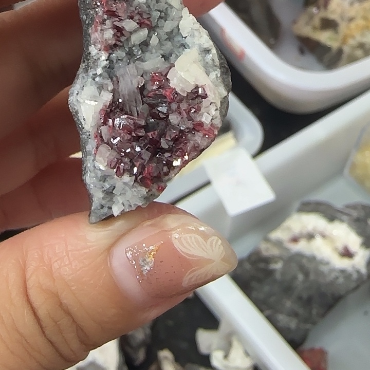 ℡***≝天然辰砂天然朱砂原石毛料