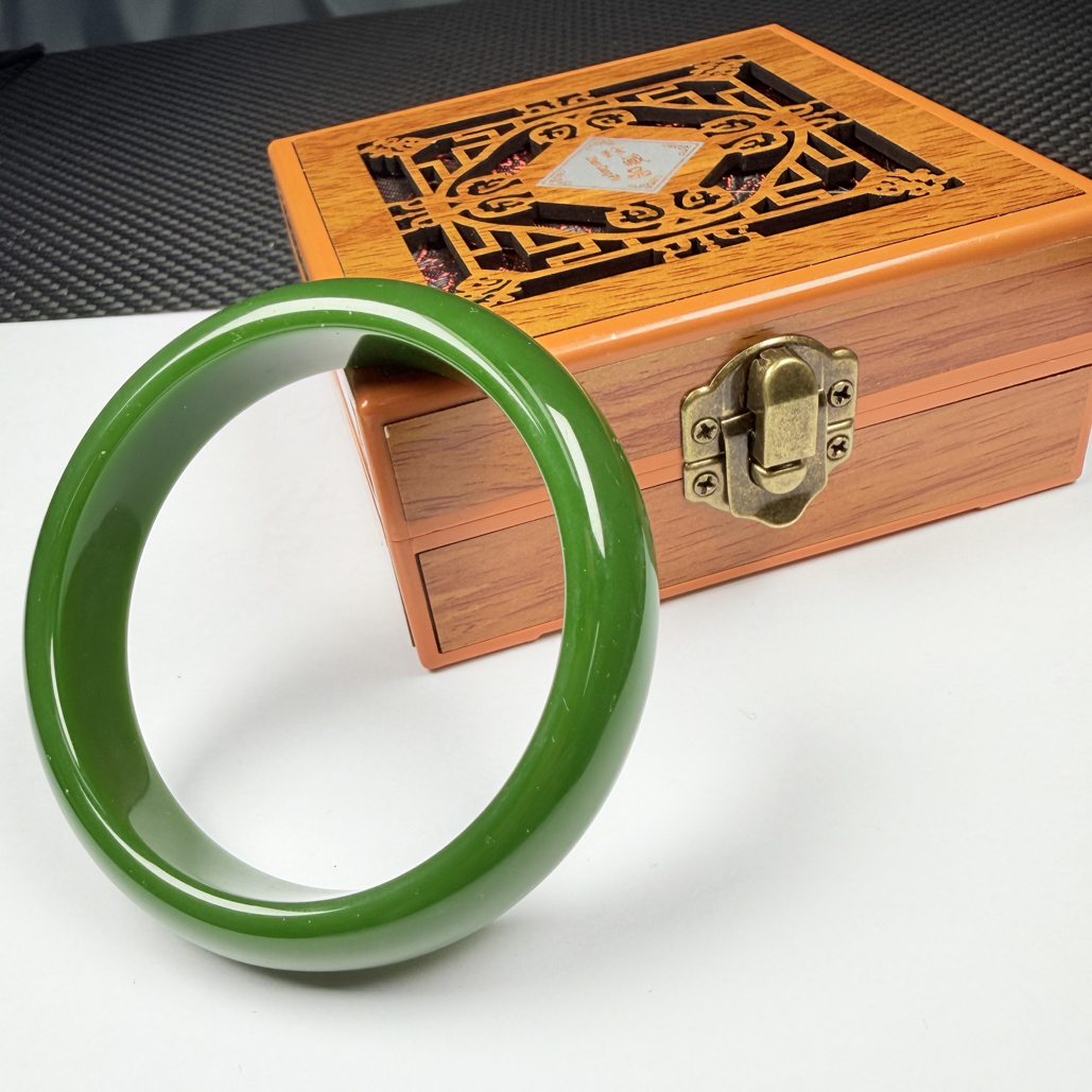 百搭时尚精美Z53波菜绿常规主播推荐手镯