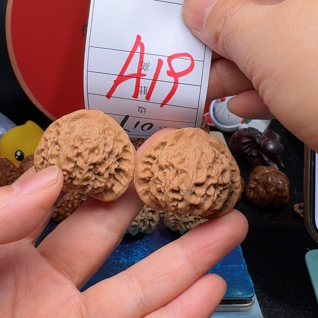 文玩核桃把件宫灯40