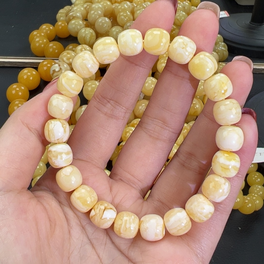 琥珀未镶嵌手链瓷白虎皮