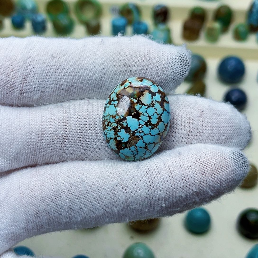 绿松石颈饰未镶嵌