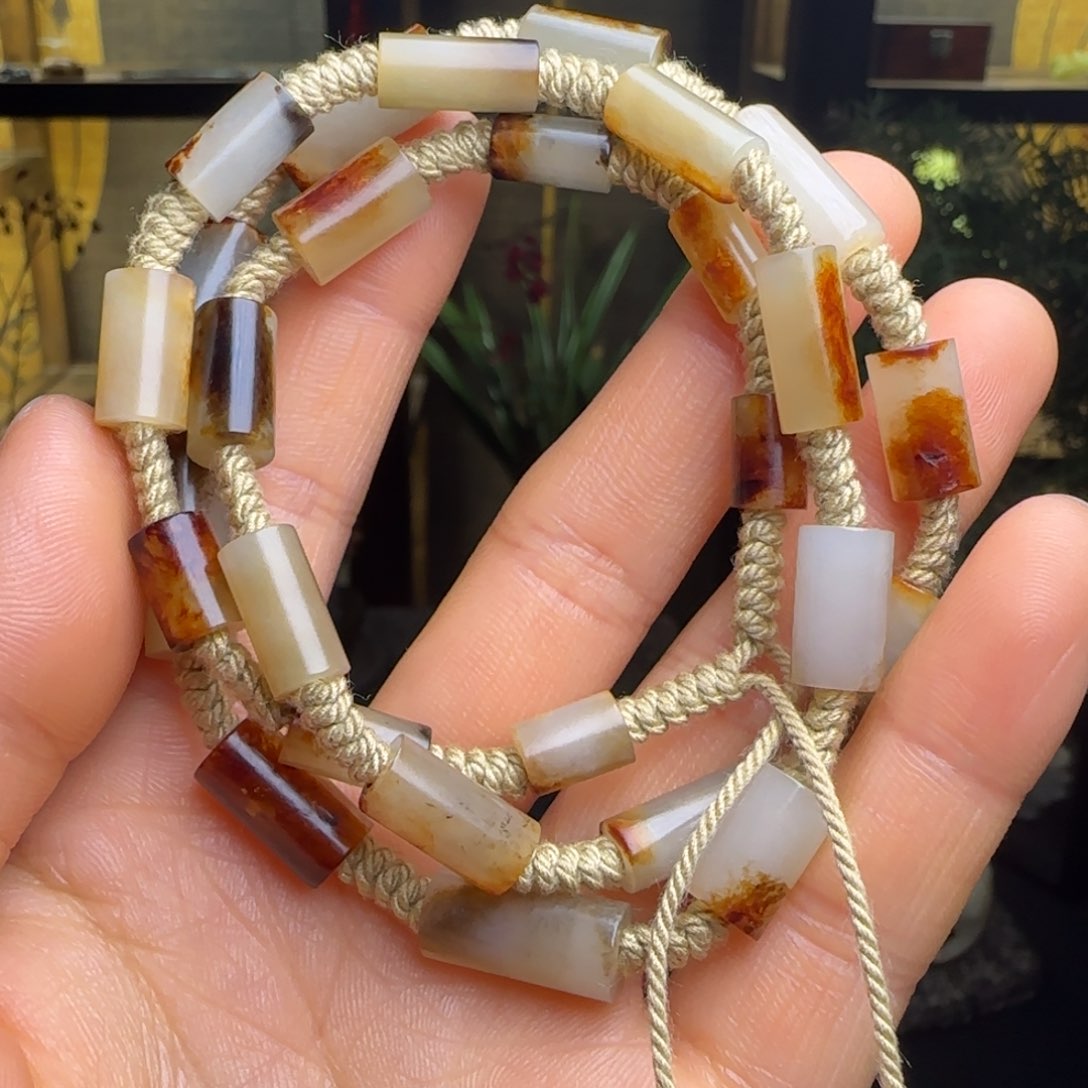 和田玉（糖玉）颈饰未镶嵌四*