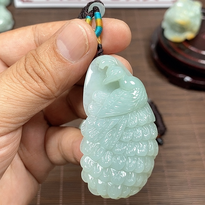 颈饰未镶嵌翡翠天然翡翠玉A货配证书