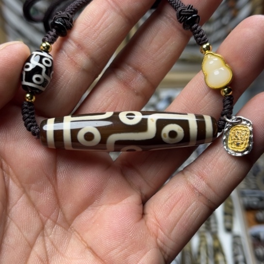 玛瑙/玉髓颈饰足铂镶嵌