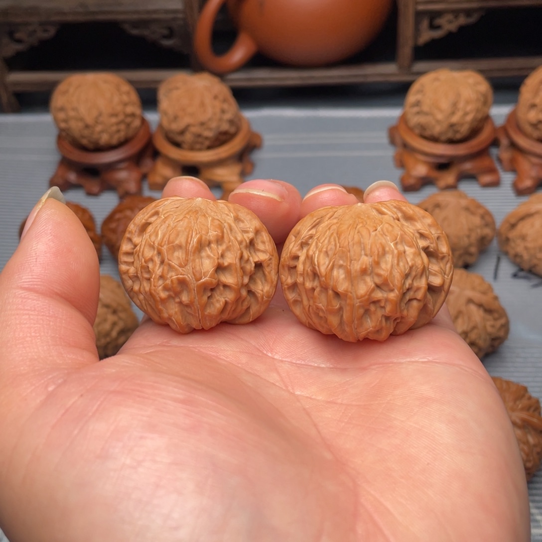 马***楼把件文玩核桃山地磨盘dd165