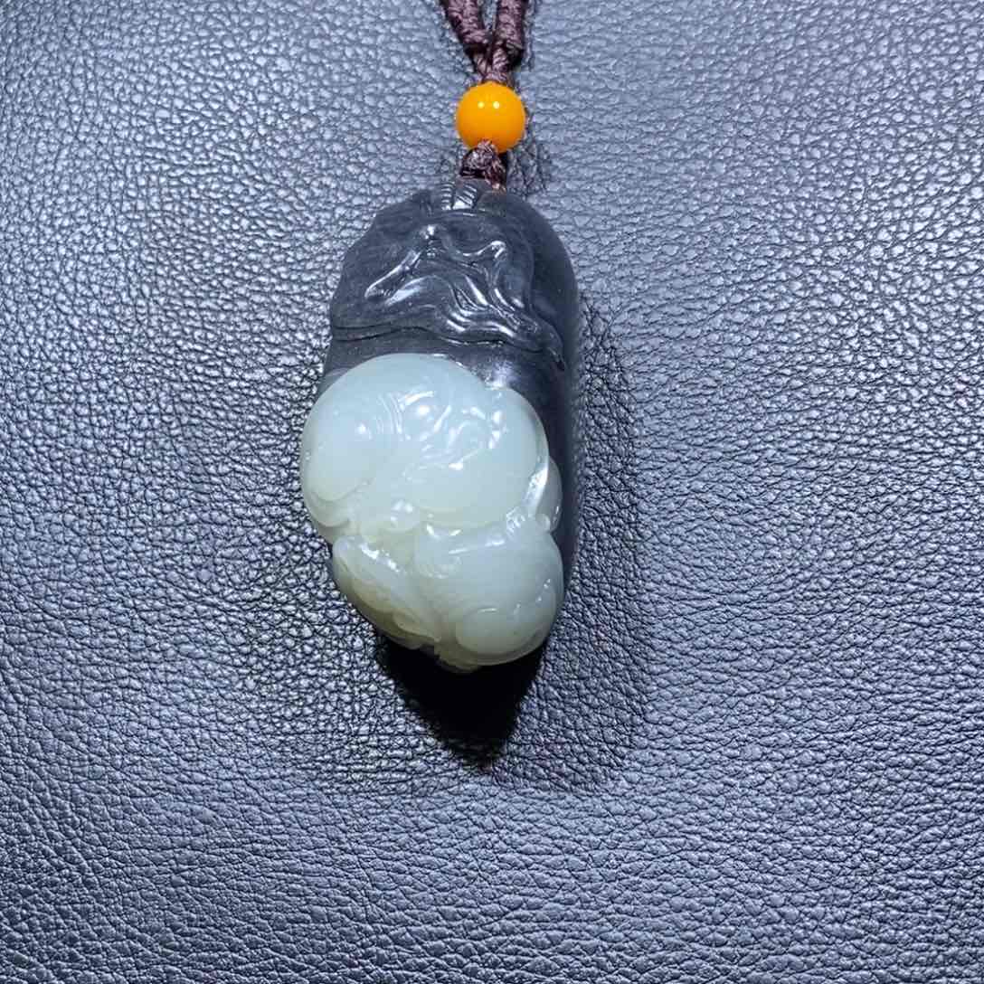 和田玉颈饰未镶嵌八*雪