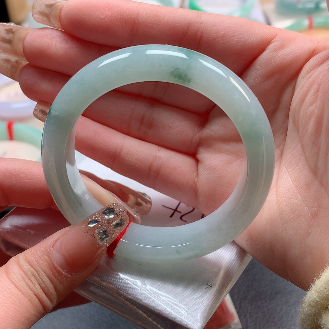 翡翠手镯未镶嵌5号