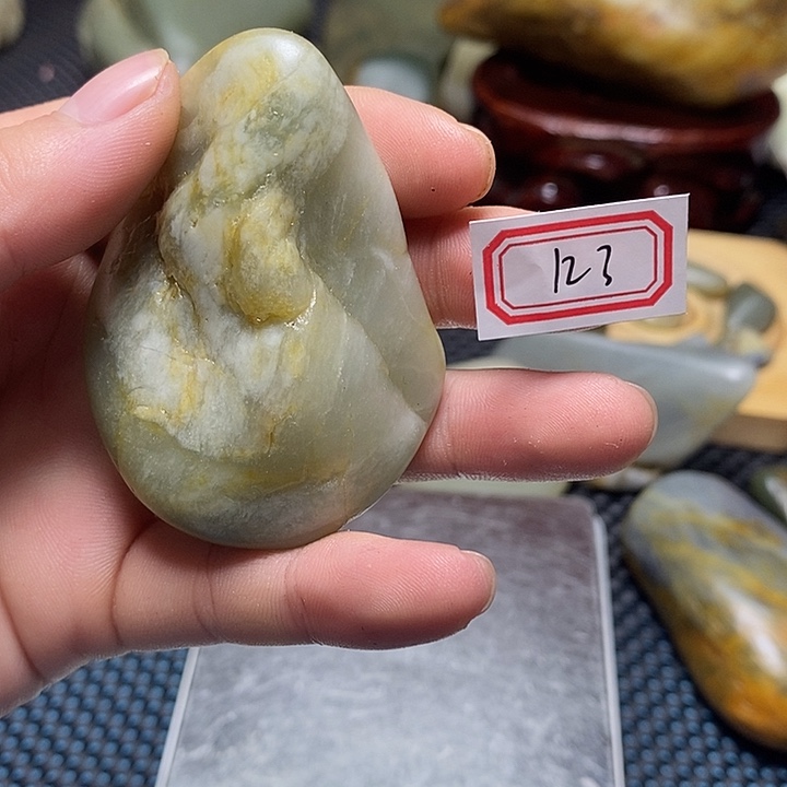 和田玉（糖玉）未镶嵌挂件