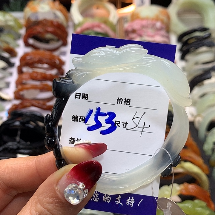 蛇纹石玉手镯未镶嵌春***青