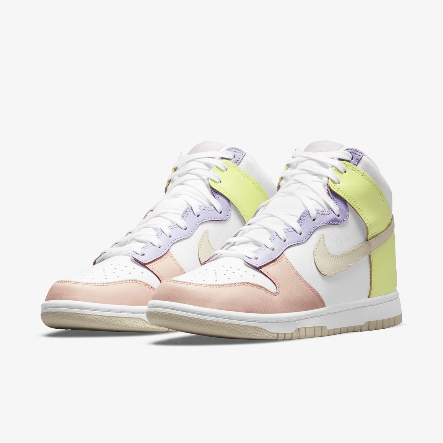 Nike/耐克正品 Dunk High 高帮休闲女休闲运动板鞋 DD1869-108