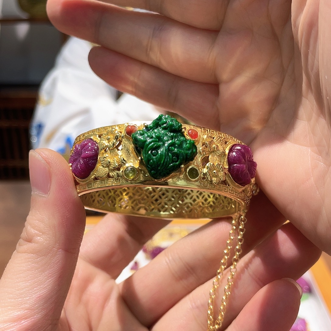 锦纶非金属手镯红宝