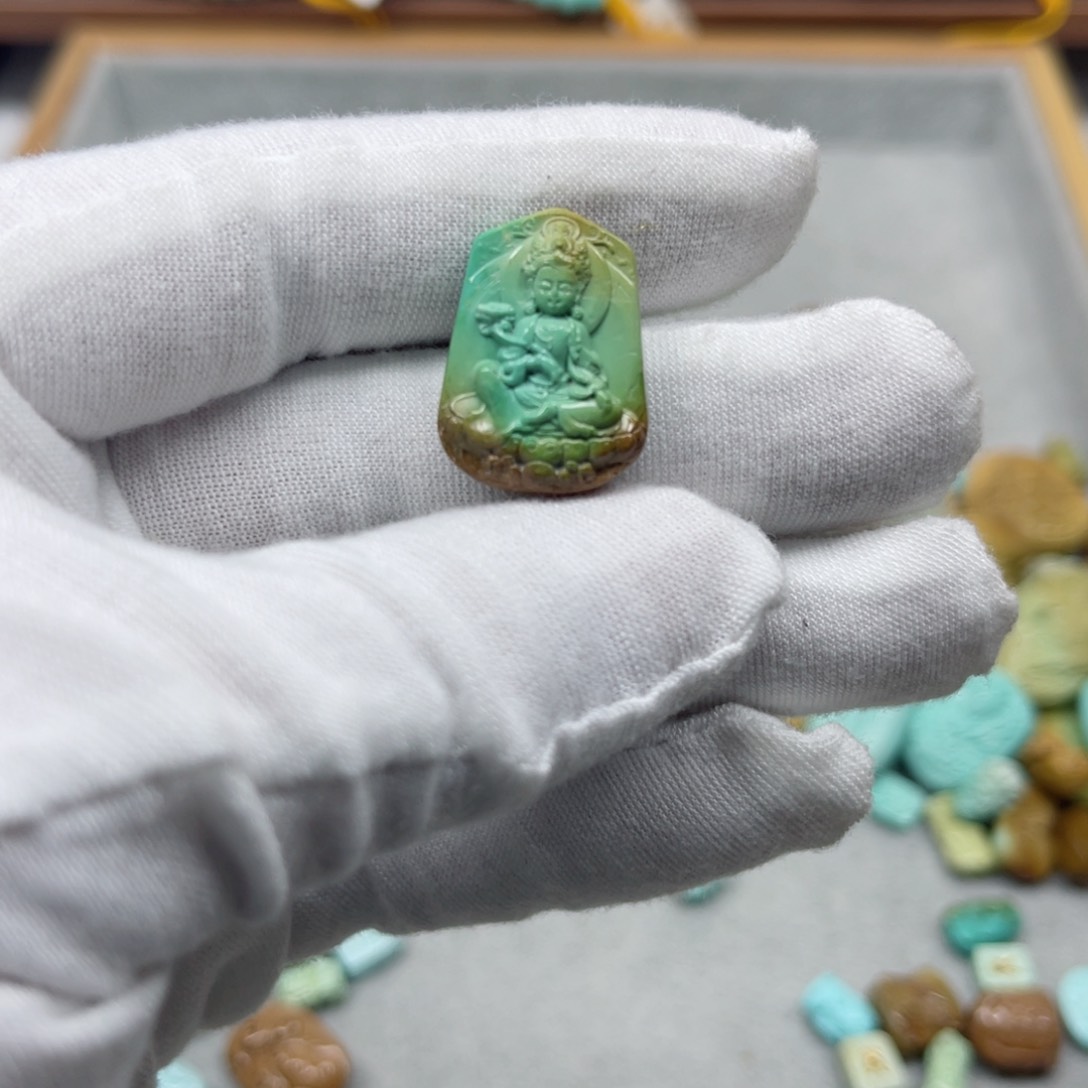 绿松石挂件未镶嵌