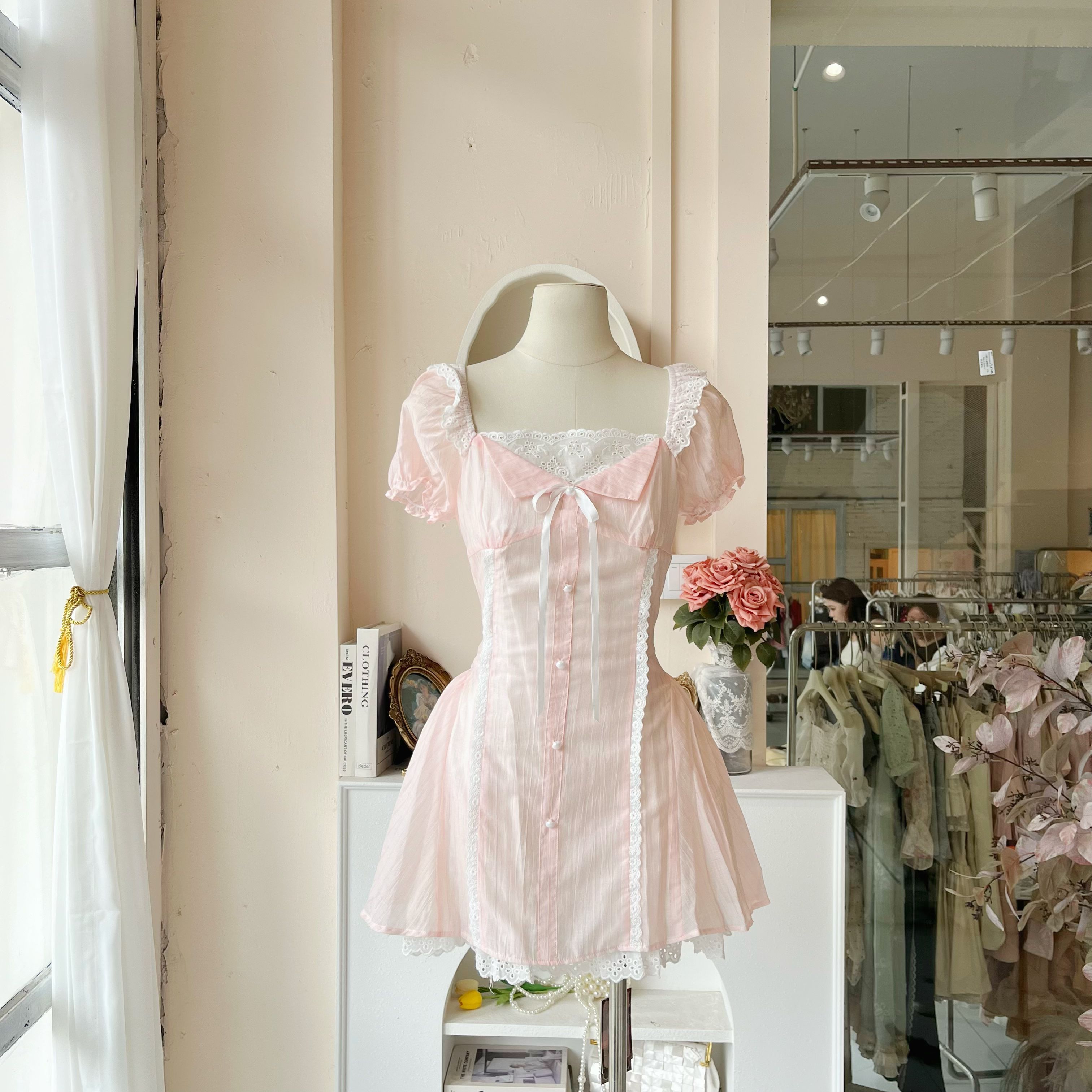 LHTE青青大码女装 新款法式甜美泡泡袖粉色蕾丝蓬蓬连衣裙L1389