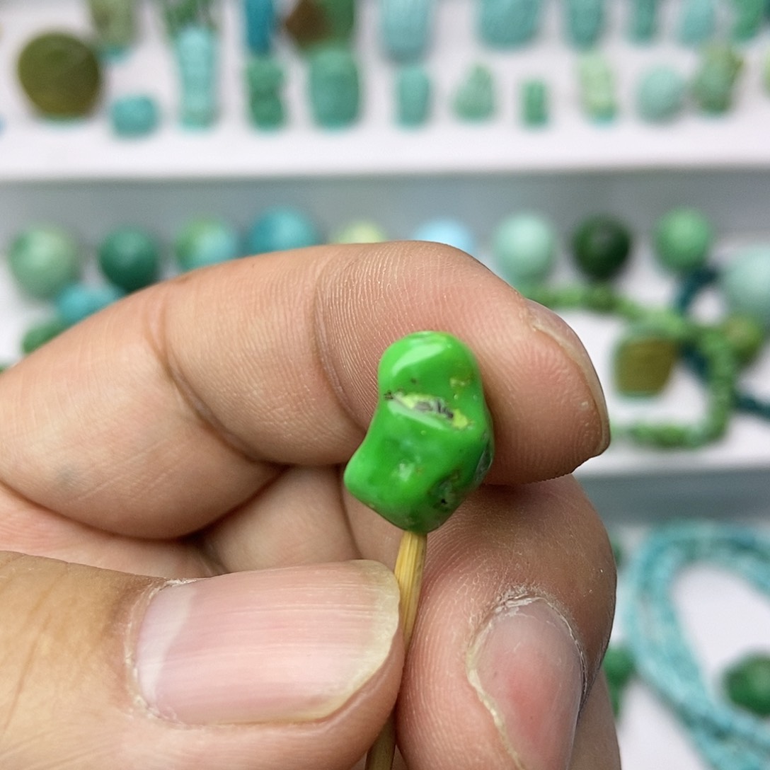 绿松石配饰未镶嵌