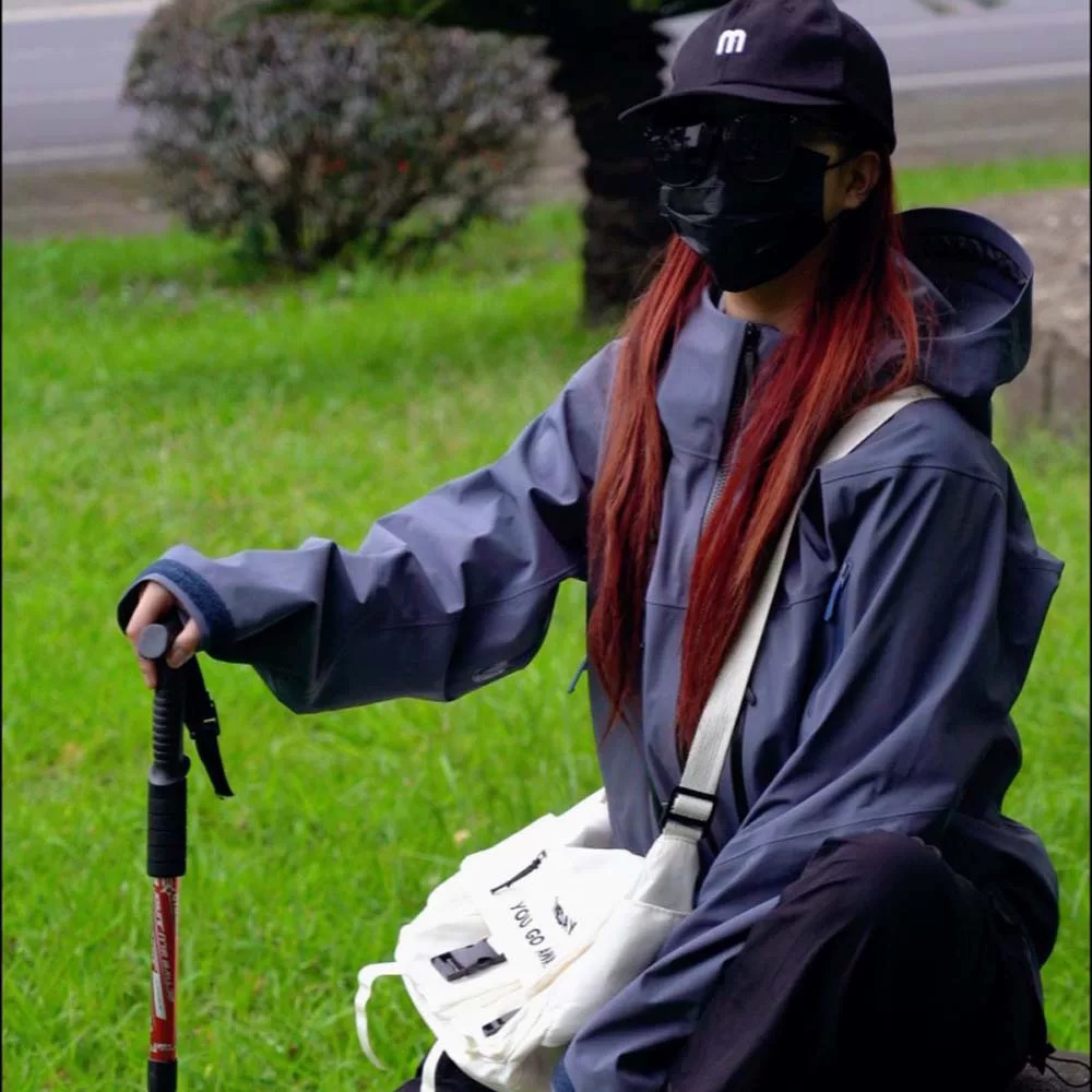 Sv7代秋冬情侣溢胶男女同款透气户外防风防水连帽硬壳冲锋登山