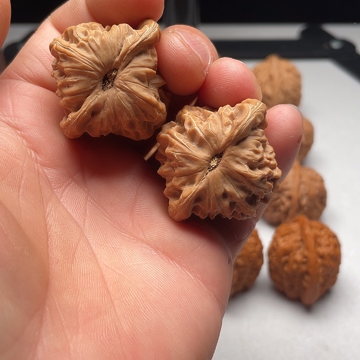 吊坠文玩核桃白蛇谷