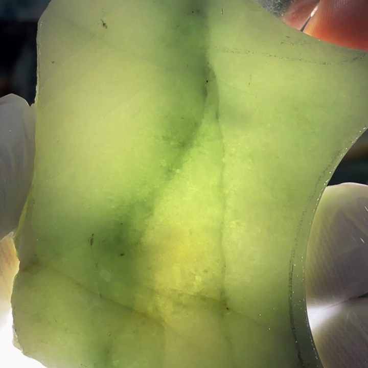 翡翠吊坠(不含链)未镶嵌天然翡翠边角料