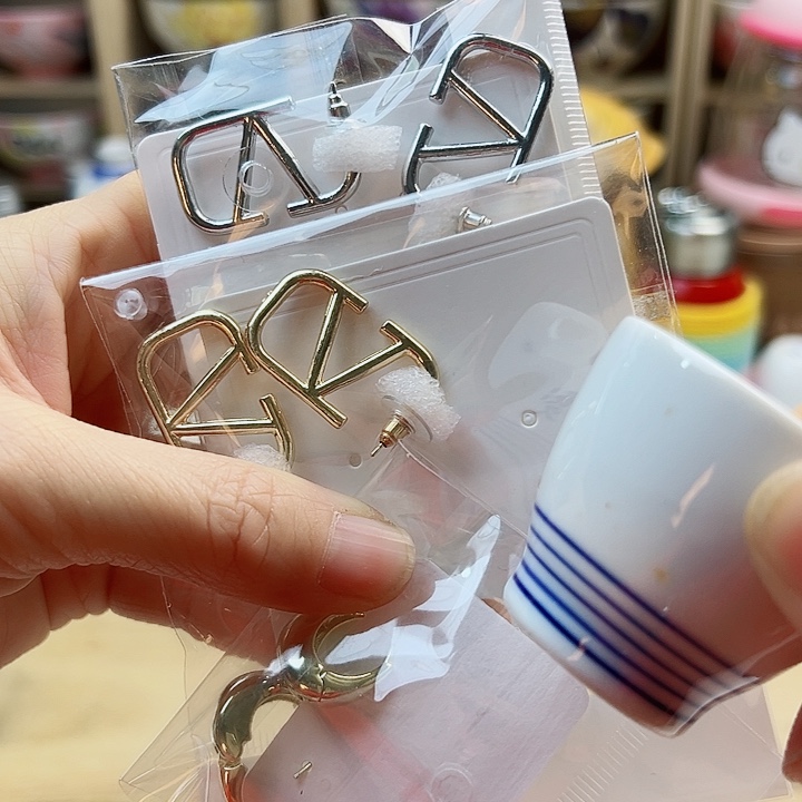 4555785888899999889999888