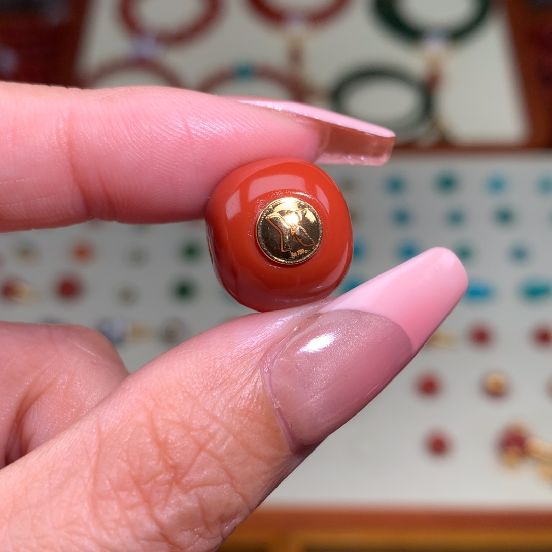 南红玛瑙颈饰未镶嵌