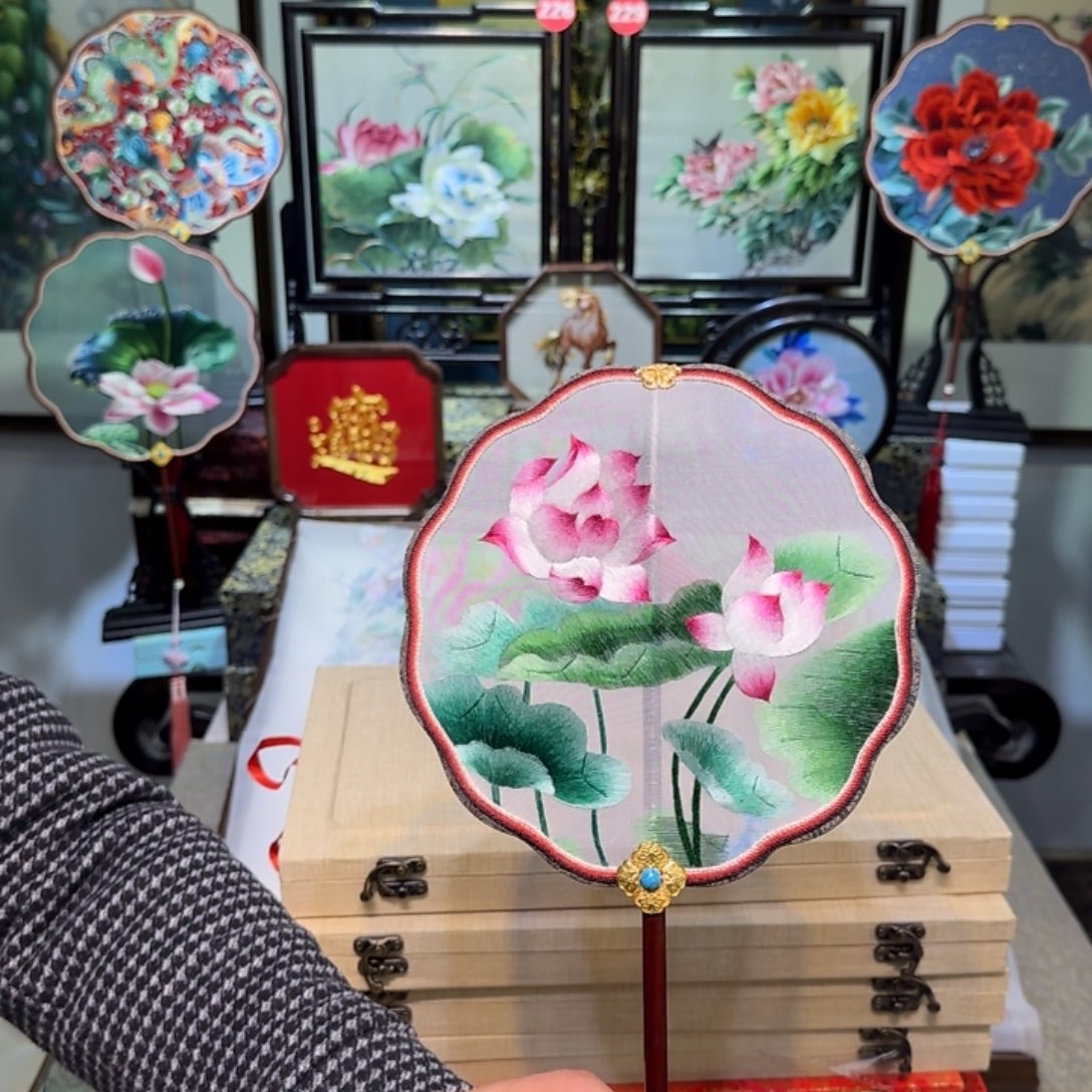 刺绣刺绣工艺精湛