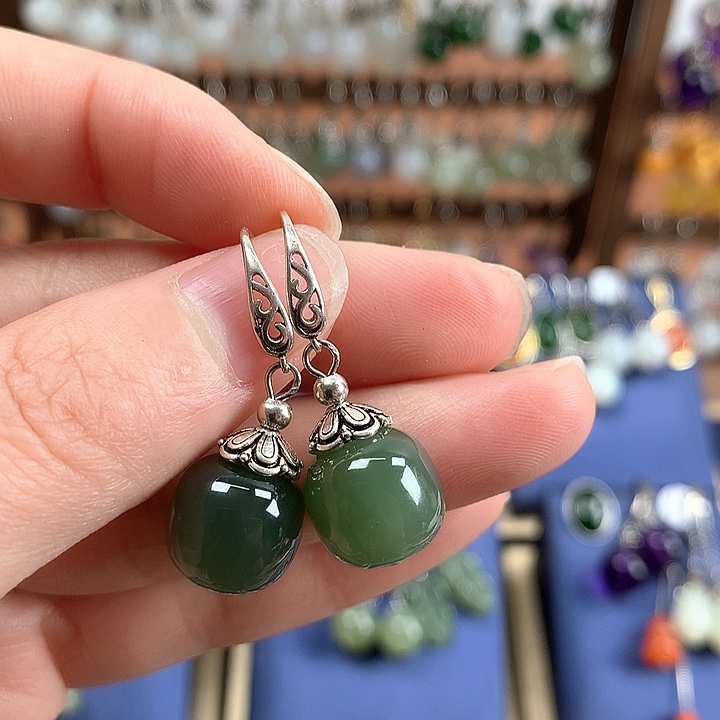 和田玉银S925镶嵌耳饰12左右湖水绿