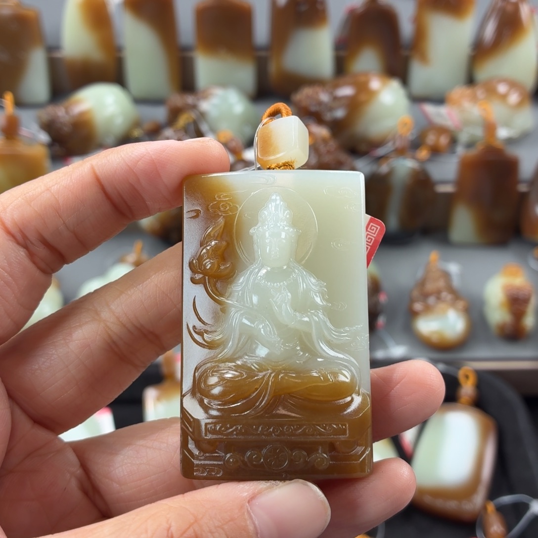 有***时和田玉未镶嵌颈饰