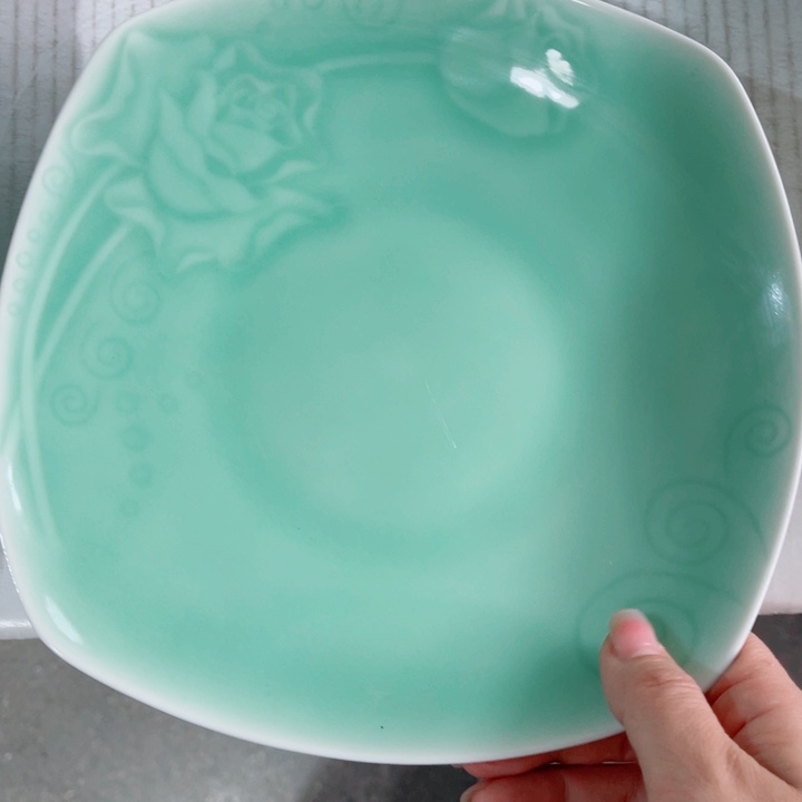 青瓷9寸哈哈哈哈哈哈哈哈