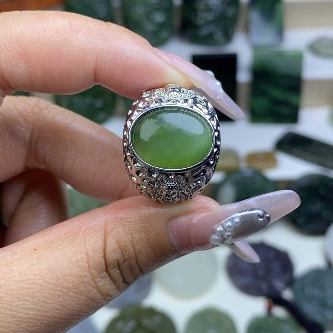 和田玉吊坠未镶嵌