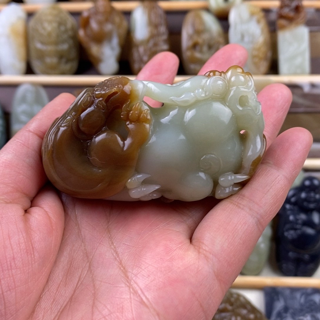 和田玉颈饰未镶嵌拦***砍