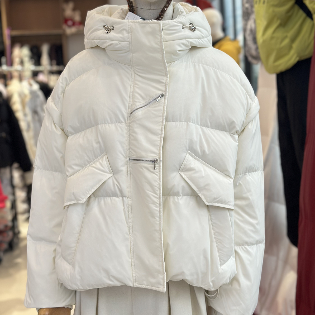 MT131显白羽绒服女款冬季新款连帽面包服短款羽绒外套加厚冬装