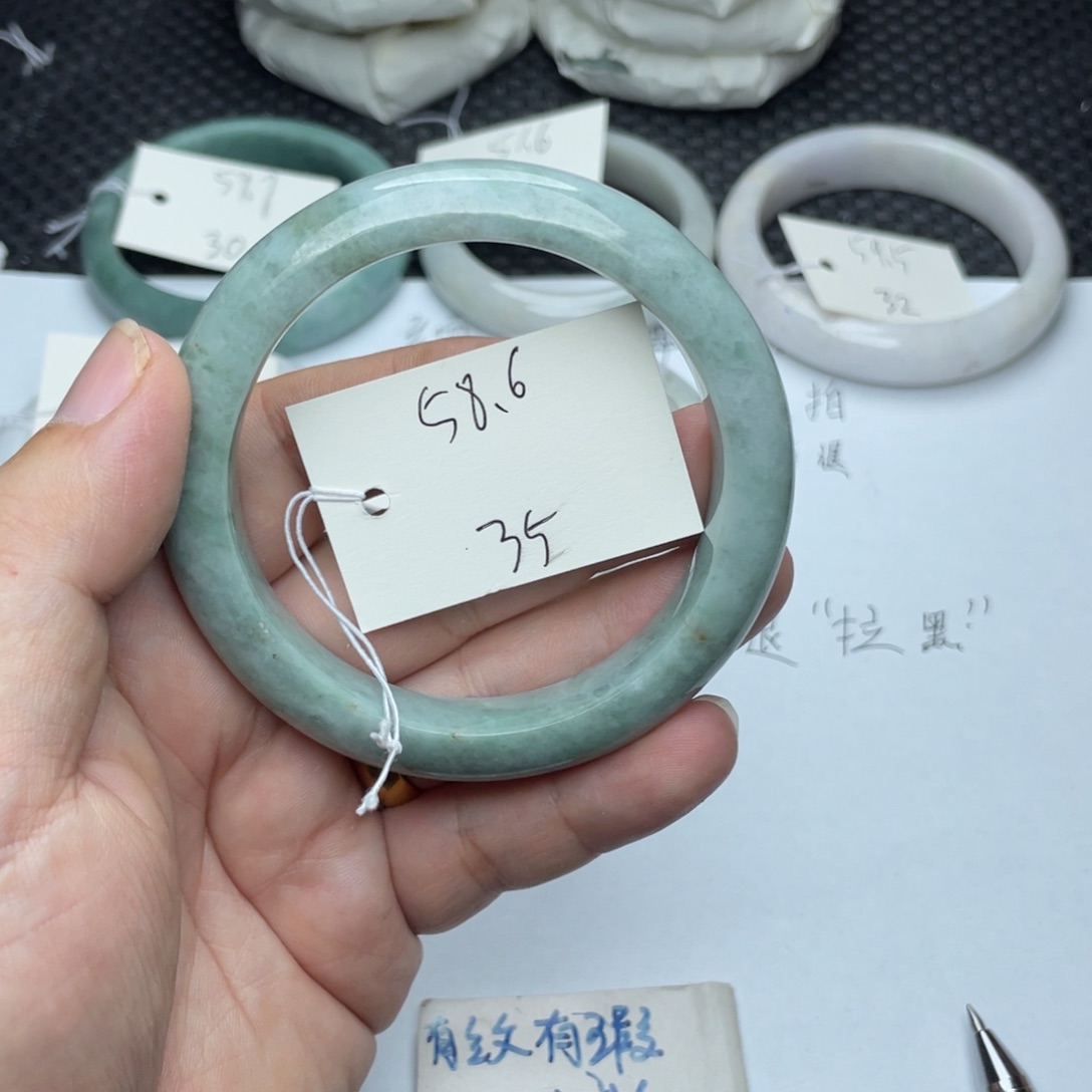未镶嵌手镯翡翠翡翠手镯35