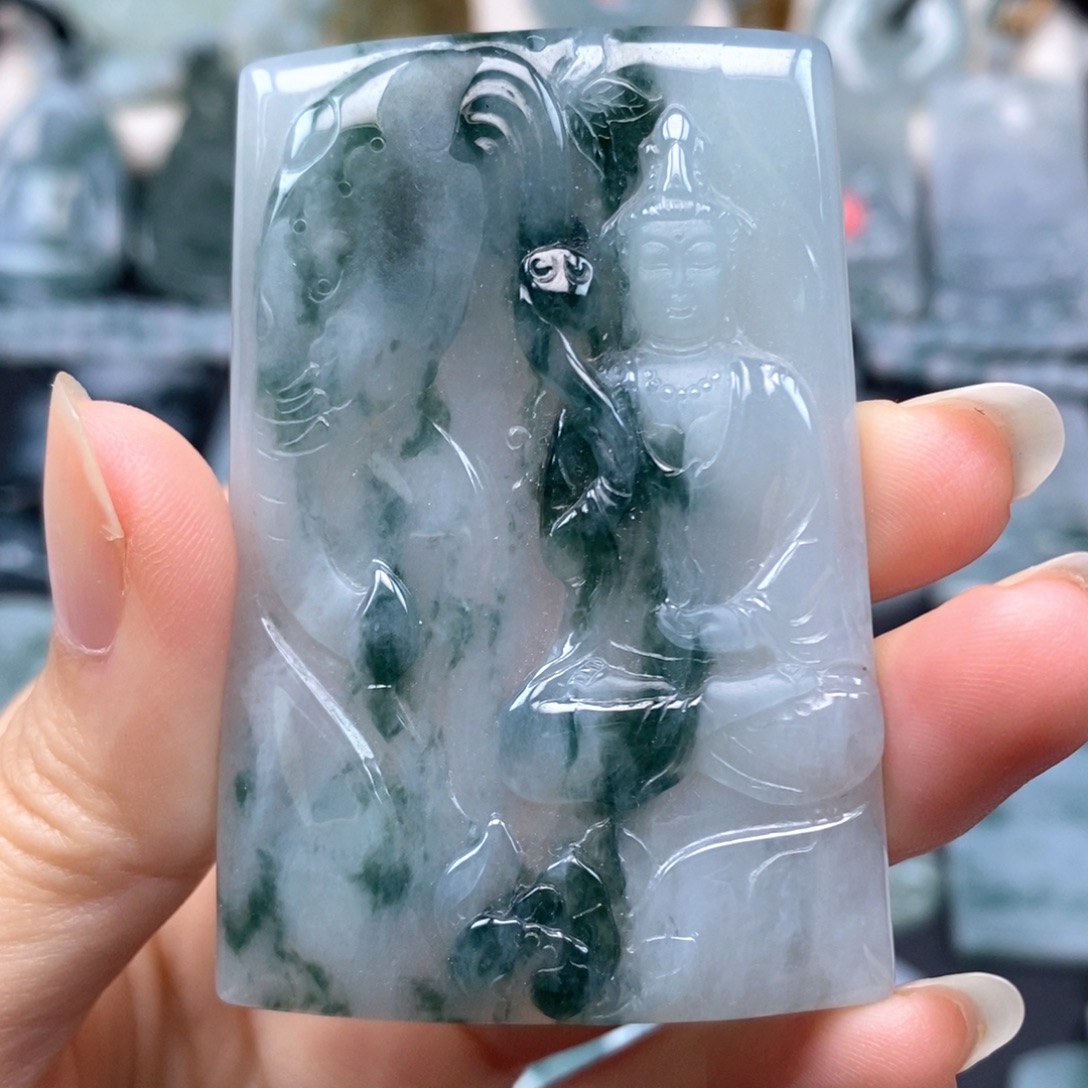 翡翠未镶嵌颈饰普贤