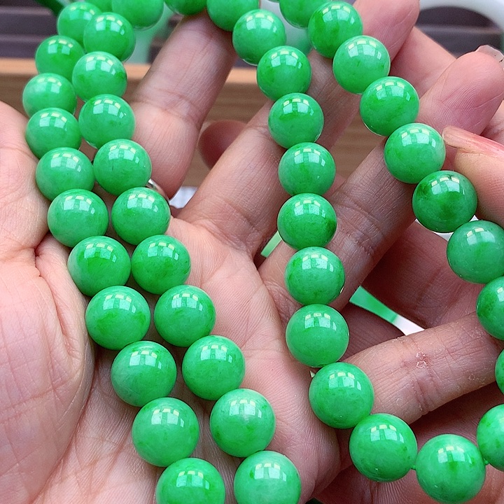 翡翠颈饰未镶嵌芷*翡翠