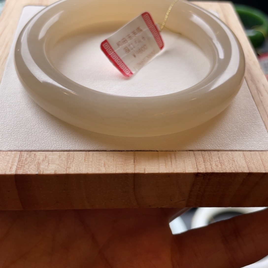 和田玉手镯未镶嵌敏*樱