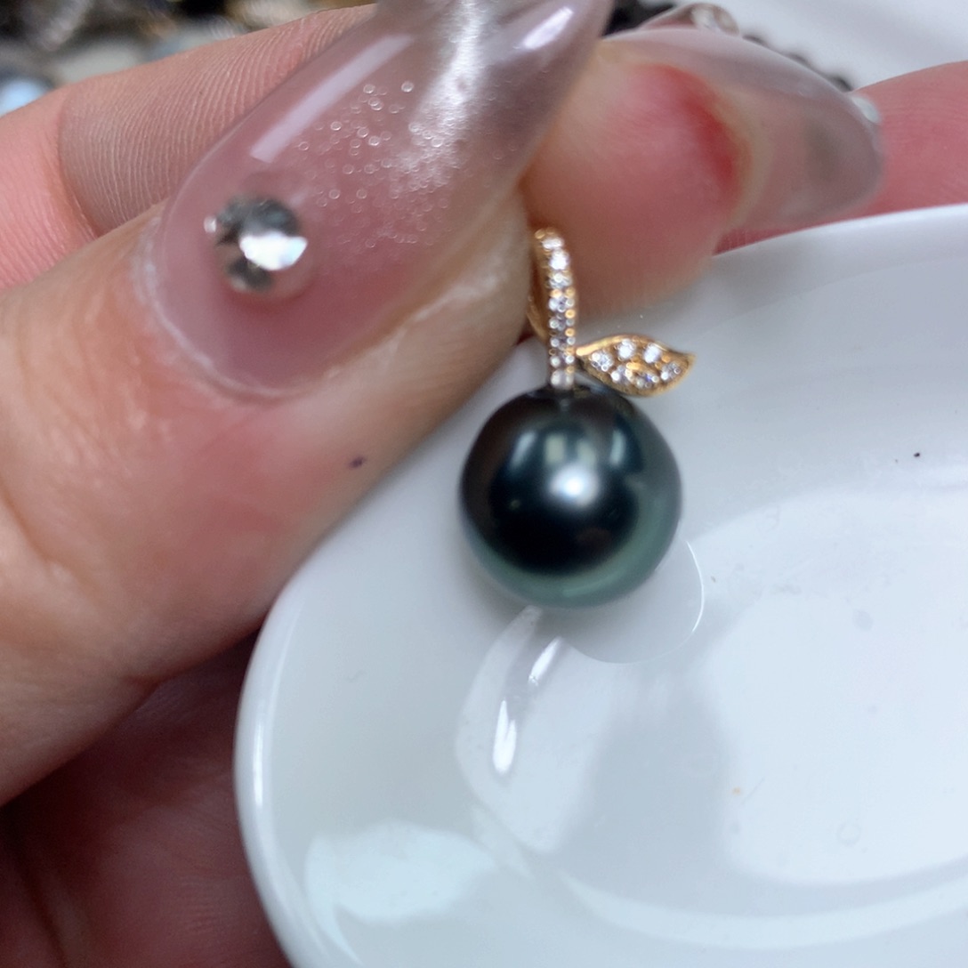 海水珍珠颈饰18K金镶嵌