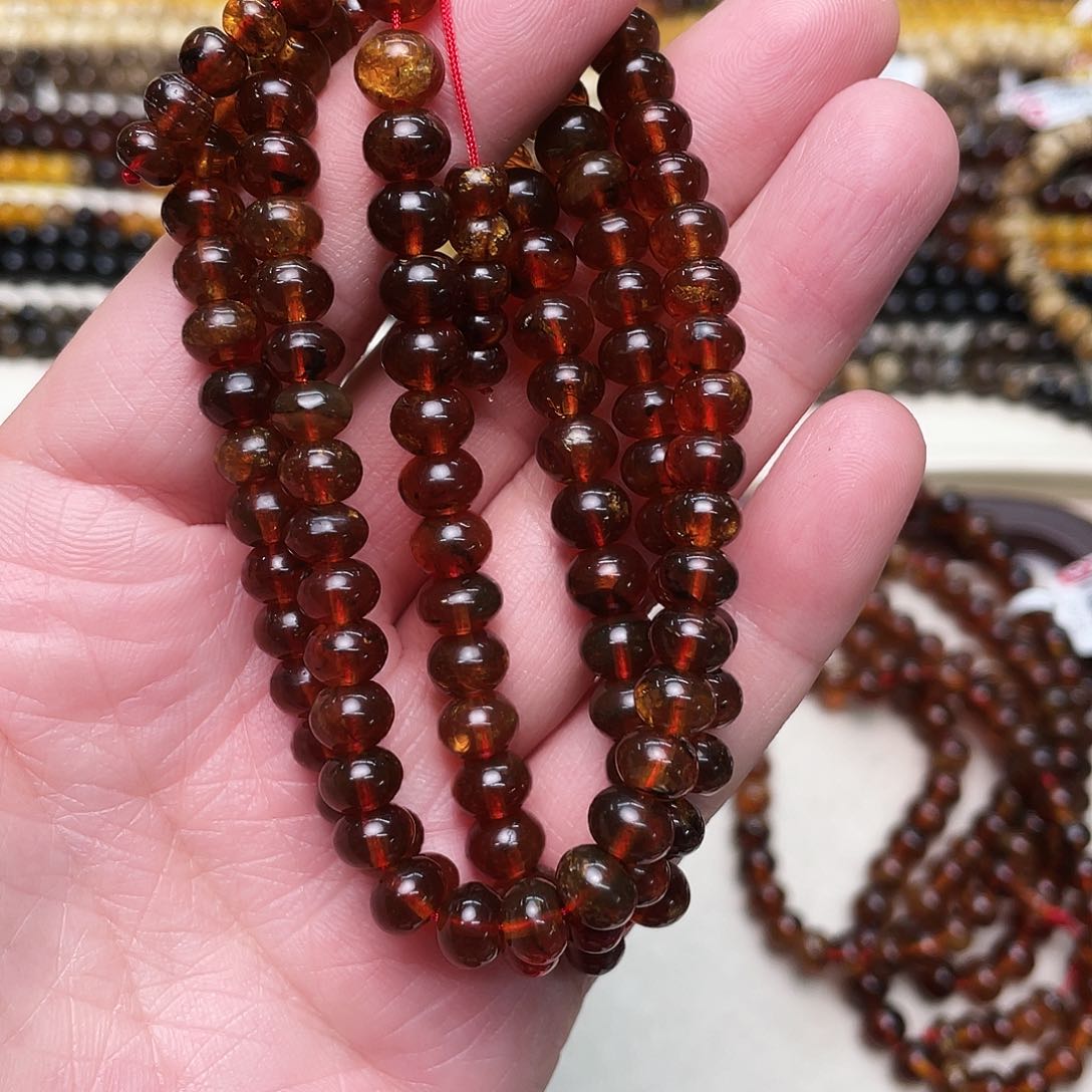 未镶嵌琥珀裸石七