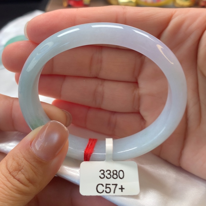 翡翠未镶嵌手镯57贵妃