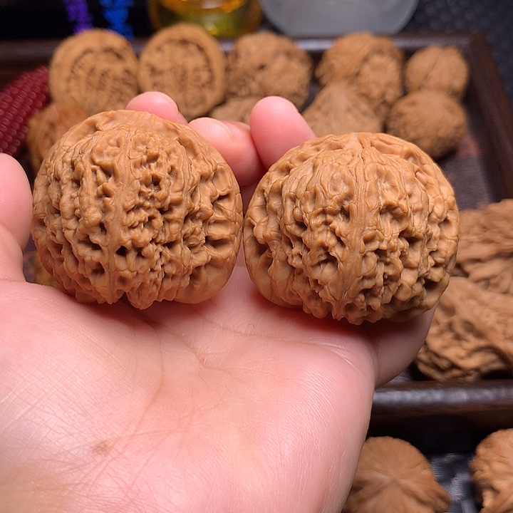 文玩核桃吊坠南疆石44尺