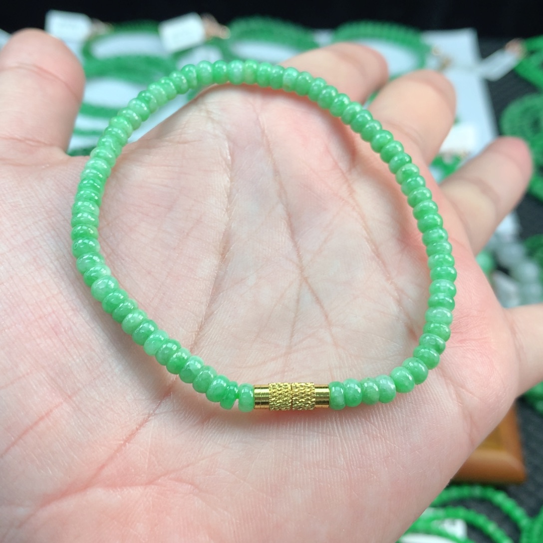 翡翠手链未镶嵌翡翠