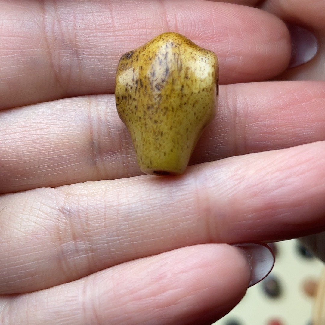 琉璃/树脂/塑料类