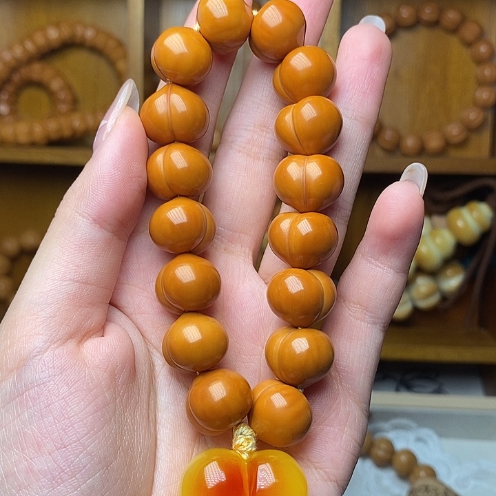 猴头核桃吊坠屁桃手持卡16