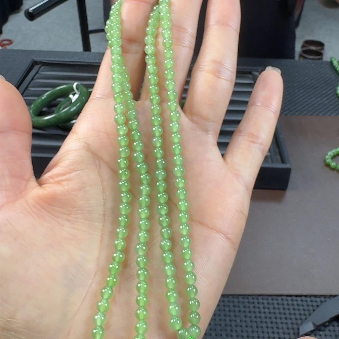 和田玉（碧玉）未镶嵌颈饰卡4