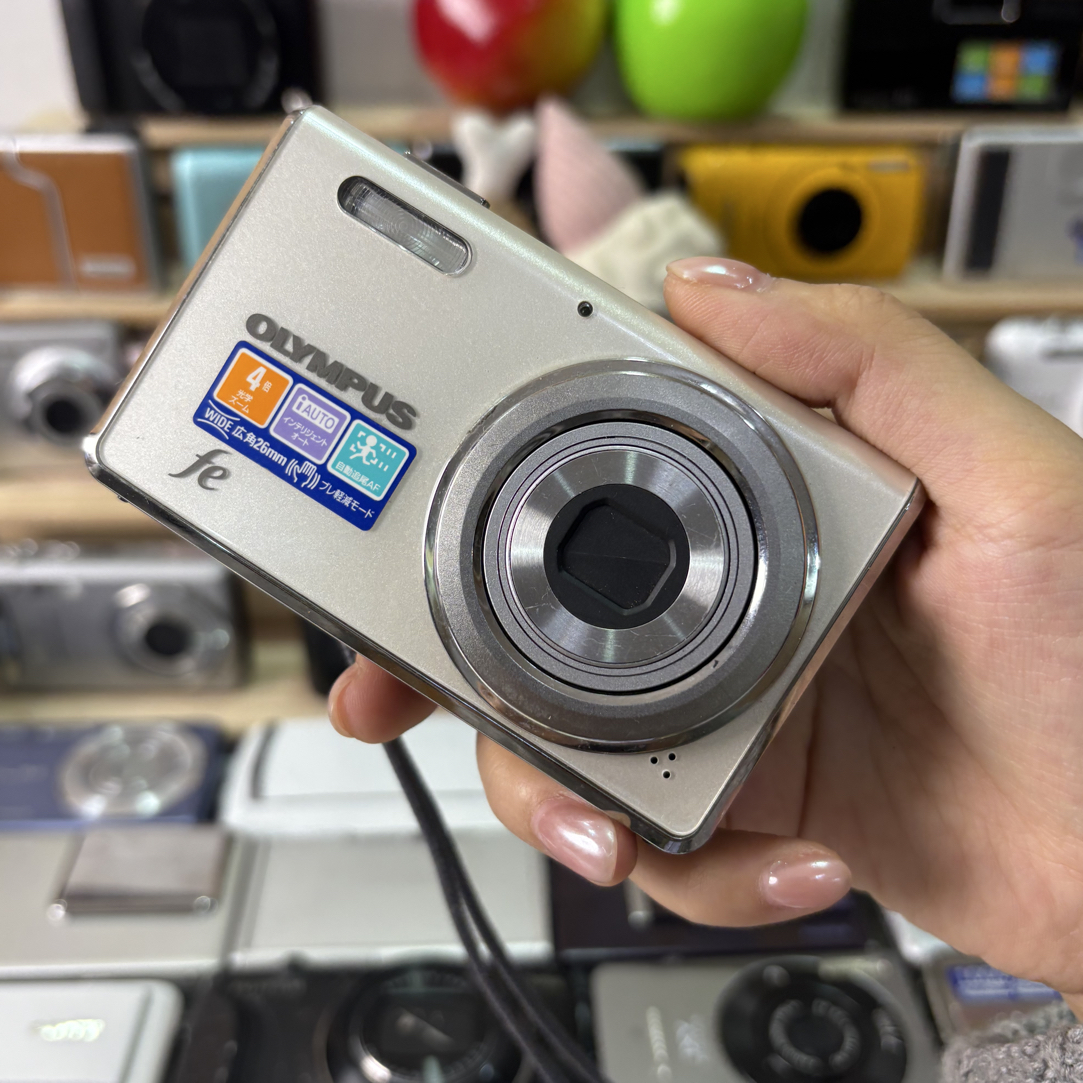 9新 Olympus/奥林巴斯 奥林巴斯fe4000白1200万像素屏幕一点瑕疵