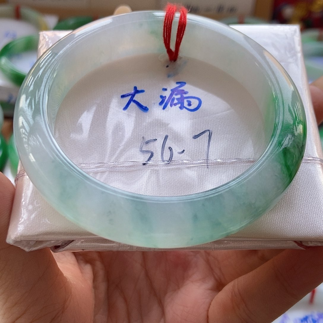 未镶嵌手镯翡翠甜****甜手镯