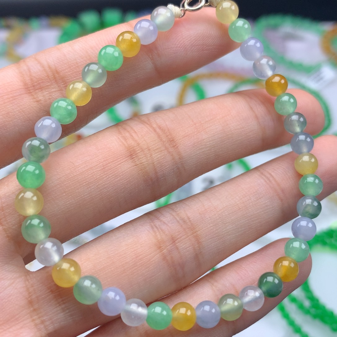 翡翠手链未镶嵌卡