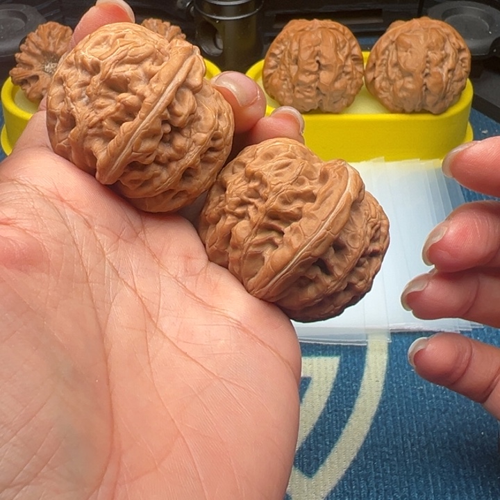 核桃文玩核桃红锦鲤43