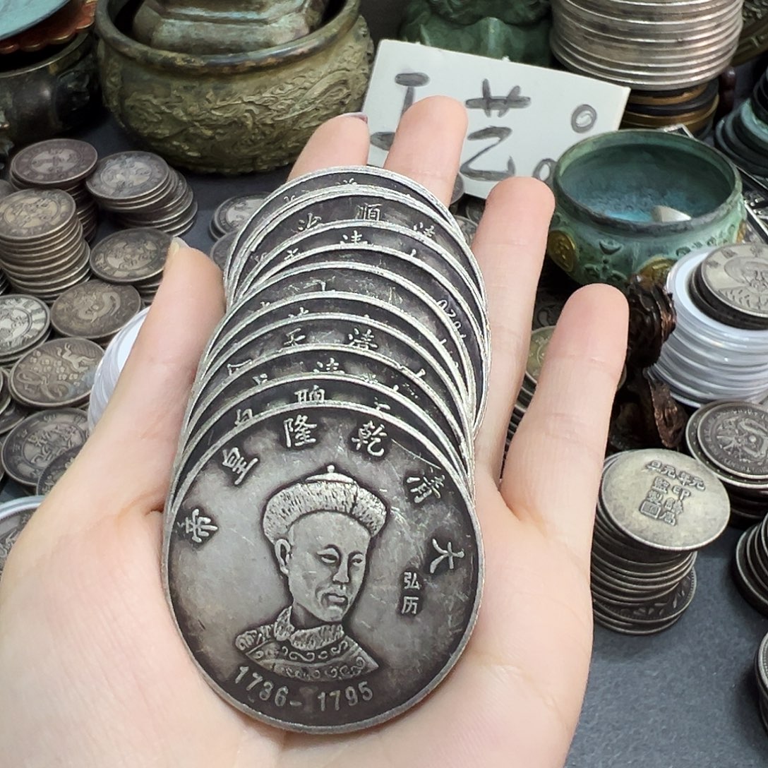 金属复古风格摆件