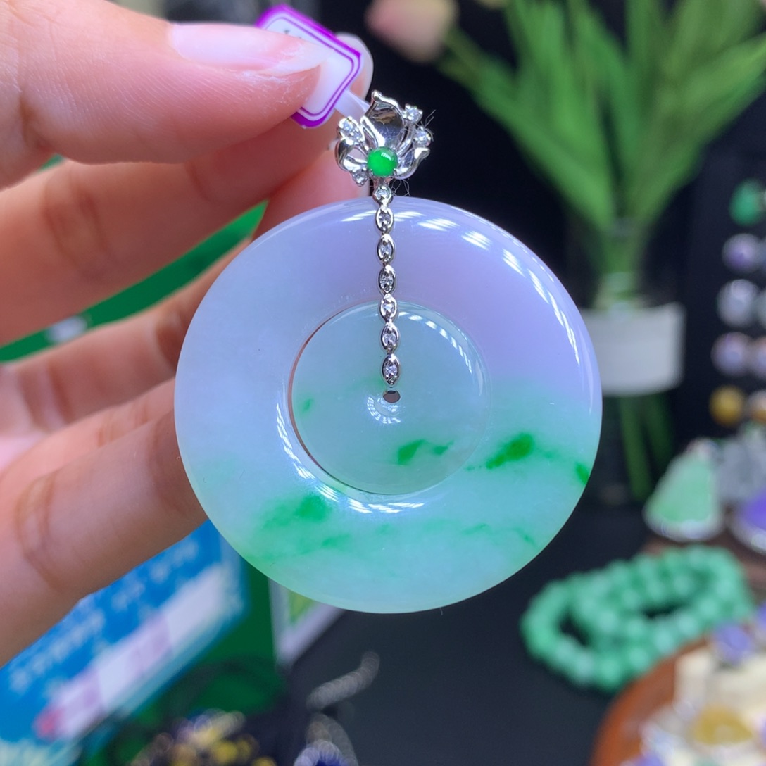 【闪购商品】翡翠颈饰18K金镶嵌翡翠