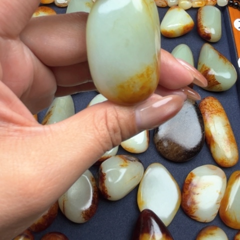 和田玉颈饰未镶嵌一**你